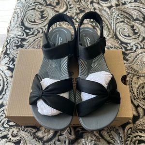 Clarks Arla Shore Sandal.  New in box.  Size 8